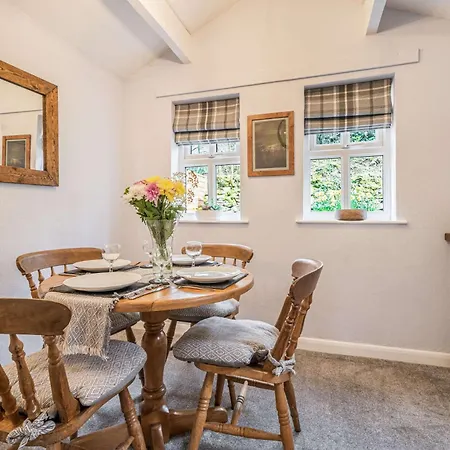 2 Bed In Nr Ulverston Oc-lcc02 Semesterbostad *